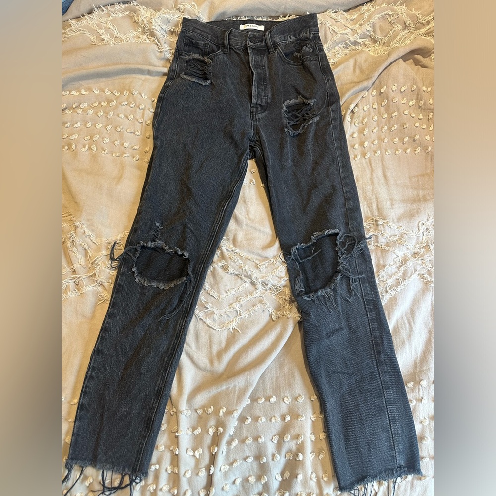 Black Ripped Pacsun Mom Jeans!